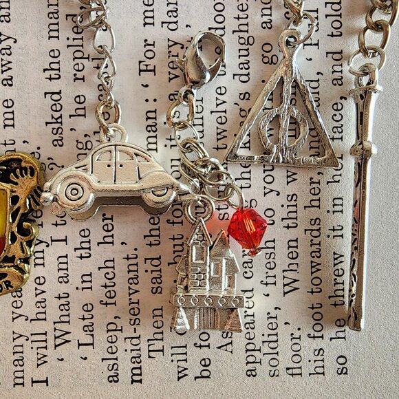 Assorted lot of 12 Harry Potter Jewelry Charms Bracelet Necklace Gold Silver - Picture 7 of 10